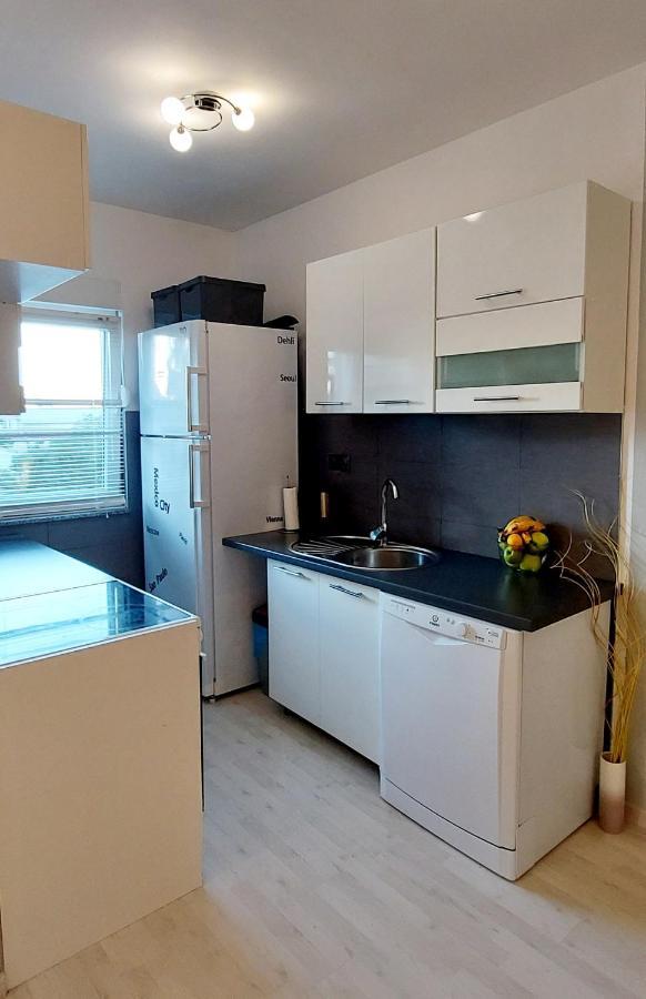 Apartman Near Fazana-500 From The Sea 外观 照片